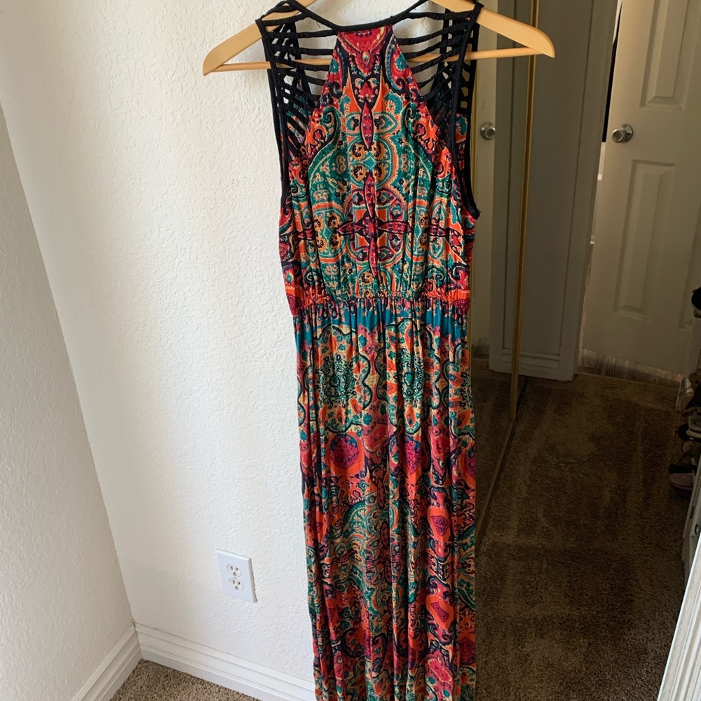 Dress - Picture 4 of 4
